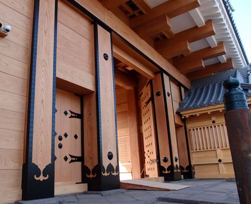 鹿児島鶴丸城様御楼門　錺金具新調工事