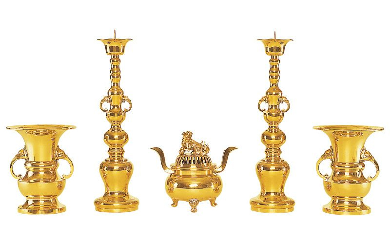 金属仏具コーティング「磨きノン」真鍮製五具足加工例。