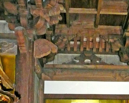 お内陣彩色、天井絵修復前