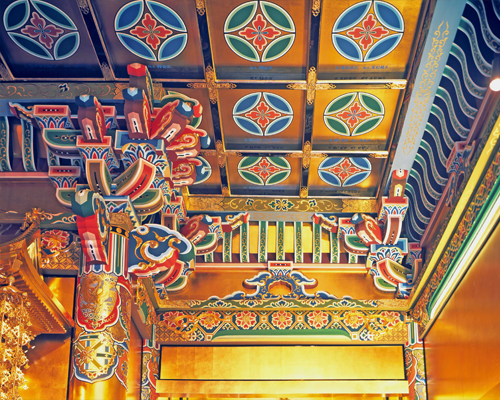 お内陣彩色、天井絵修復後