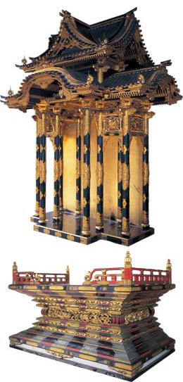 御宮殿・須弥壇修復前