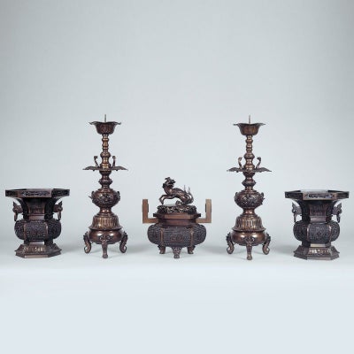 五具足 御本山様式 花瓶六角型 花瓶落としなし 蝋型鋳造 別製最上（花瓶対辺15～30cm 6種類）