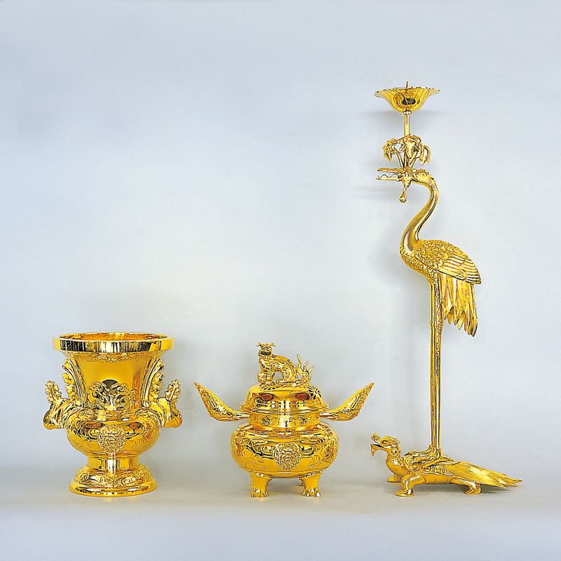 三具足〈割桐型〉 御本山様式 真鍮製 磨き 花瓶口径24cm（高田派）