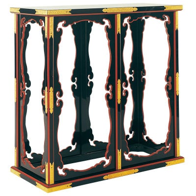華籠棚（けこたな）本黒漆塗 金具打 横幅70cm（大谷派）