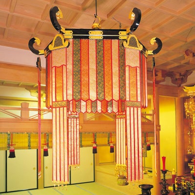 金襴幡蓮型人天蓋 御本山阿弥陀堂様式 本金襴両面仕立 笠対辺寸法106cm（本願寺派）