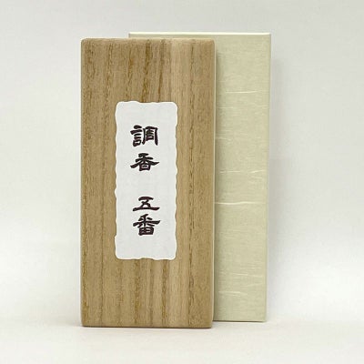 みのり苑 線香 調香五香 伽羅調 短寸13.5cm 100本入 桐箱