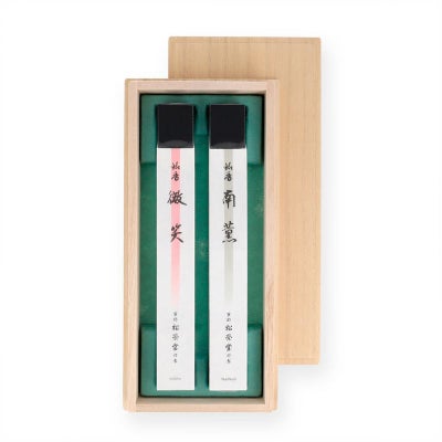 松栄堂 進物線香 南薫・微笑 詰合せ 短寸18cm 桐箱入